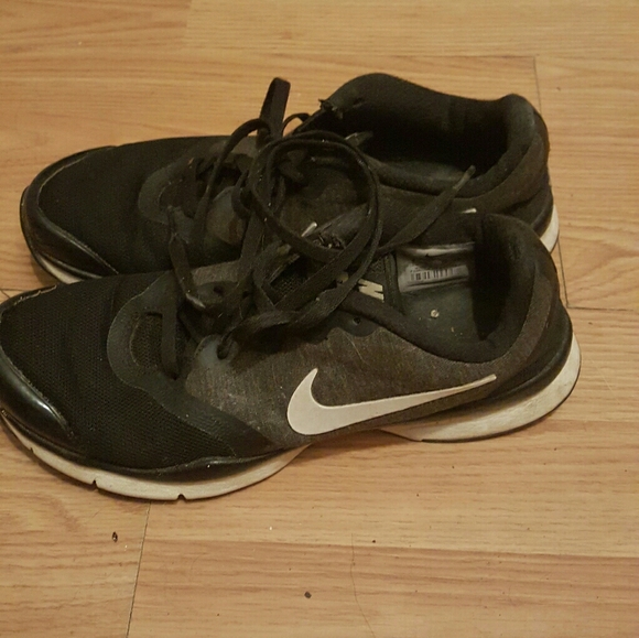 Women nikies - Picture 1 of 2